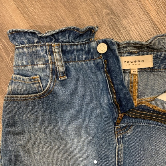 High Waisted Denim Jean Skirt
Paper Bag Skirt - Picture 4 of 4